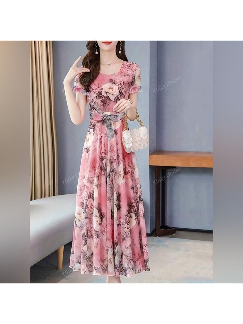Round Neck Floral Short Sleeved Pink Dress